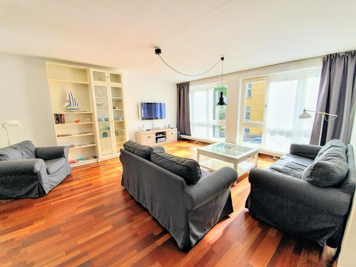 Ferienwohnung Achtern Diek, Inklusive Strandkorb Und Stellplatz Rostock Exterior foto